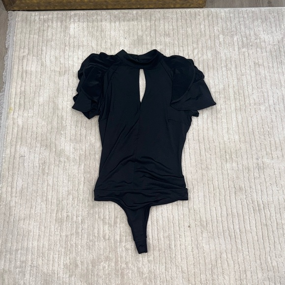 Bebe Black Short Sleeve Bodysuit Size M - Picture 2 of 6